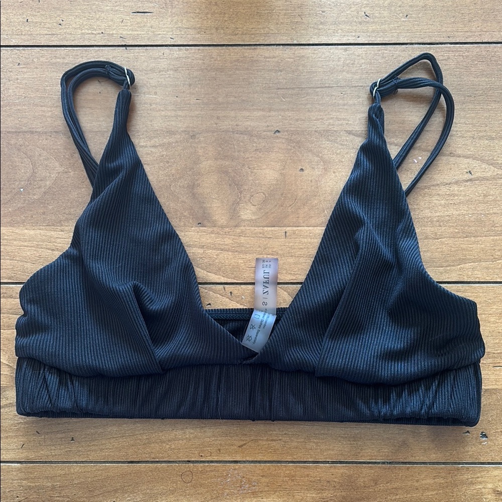 Black bikini top.  In great condition.  Perfect for a day at the pool or beach!